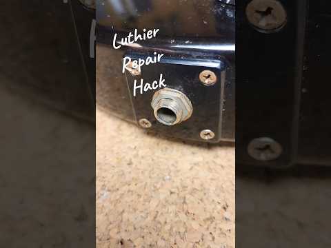 How fix a crackling guitar jack without replacing or using solvents. #guitarrepair #luthier #guitar