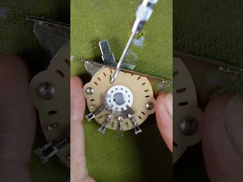 Pickup Switches 101 | How They Work Pt. 1 #guitar #fender #stratocaster #telecaster #gibson #sg